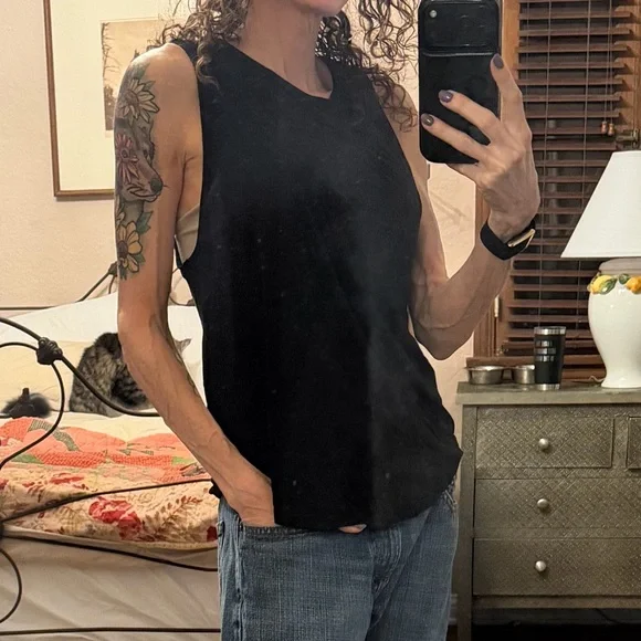 Carbon38 Black Tank Top with slit back detailing, M - Picture 2 of 4